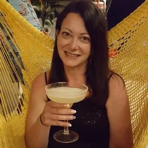 Meet your Posher, Stefanie